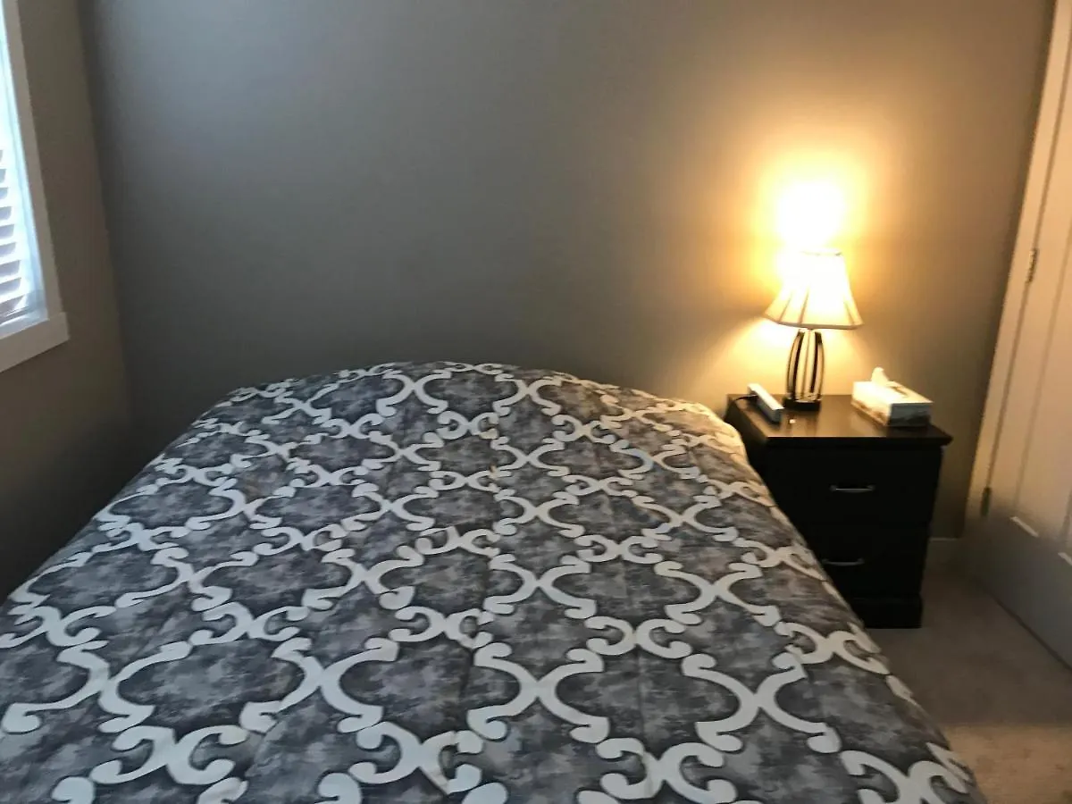 Home Stay! Calgary Homestay